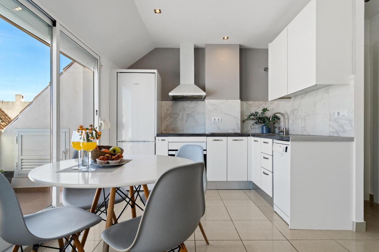 Apartament Sur Atico Center